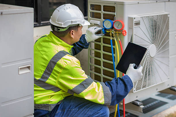 Professional Emergency Hvac technician working in Walled Lake, MI